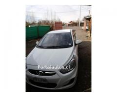 VENDO AUTO HYUNDAI ACCENT 2013
