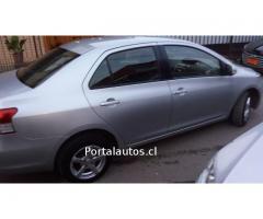 Toyota GLI 2013 Full unico dueño
