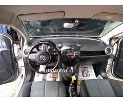 Mazda 2 Full