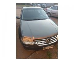 VW BORA  2010 Automático