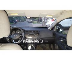 Vendo Kia Rio 5 1.4L 6MT DAB ABS AC Full equipo