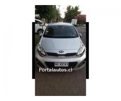 Vendo Kia Rio 5 1.4L 6MT DAB ABS AC Full equipo