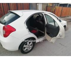 VENDO AUTO JAC I137 MOTOR 1.3 AÑO 2011