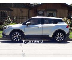 Se vende Suv con prenda