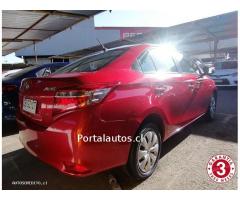 TOYOTA NEW YARIS 2017 GLS CRÉDITO